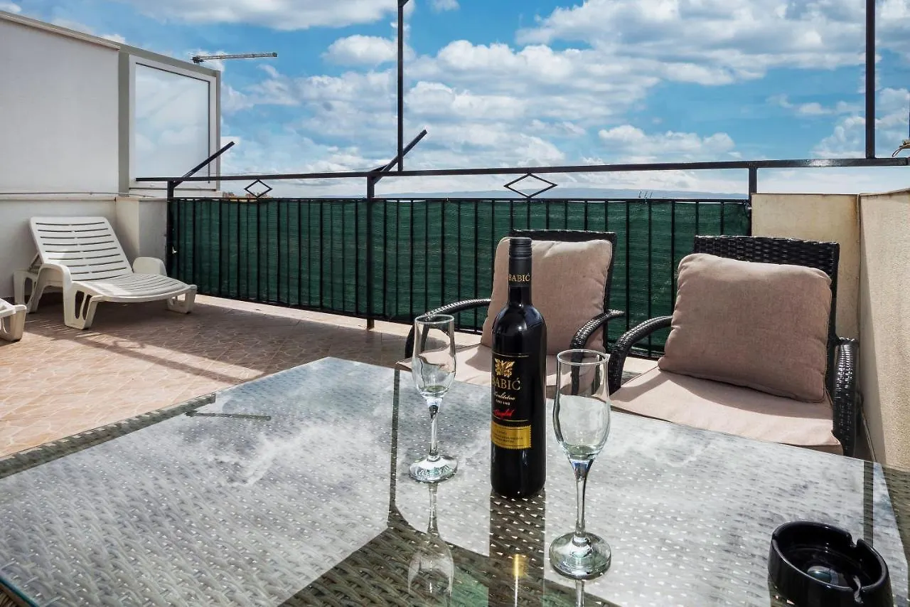 Apartment La Le With Big Terrace Split